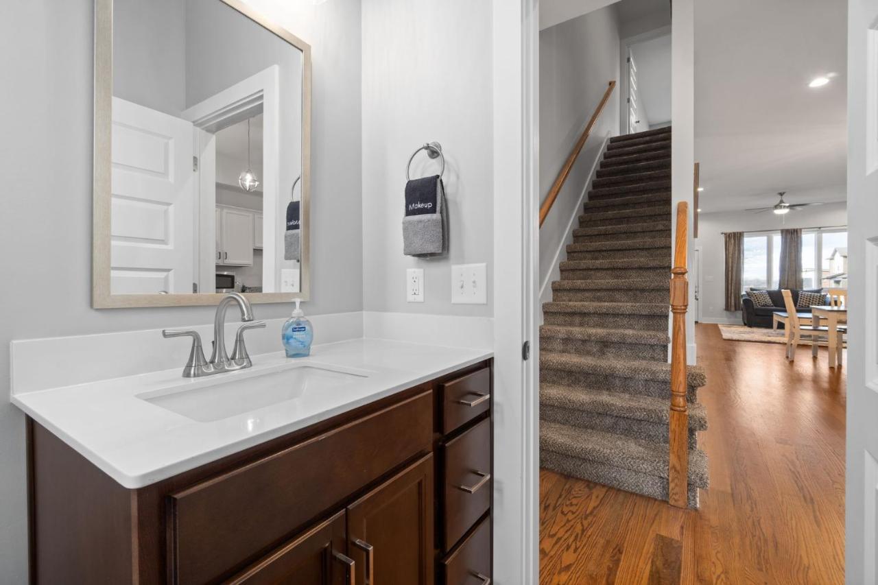 Вилла Rebecca'S Downtown Luxury Living Кларксвилл Экстерьер фото
