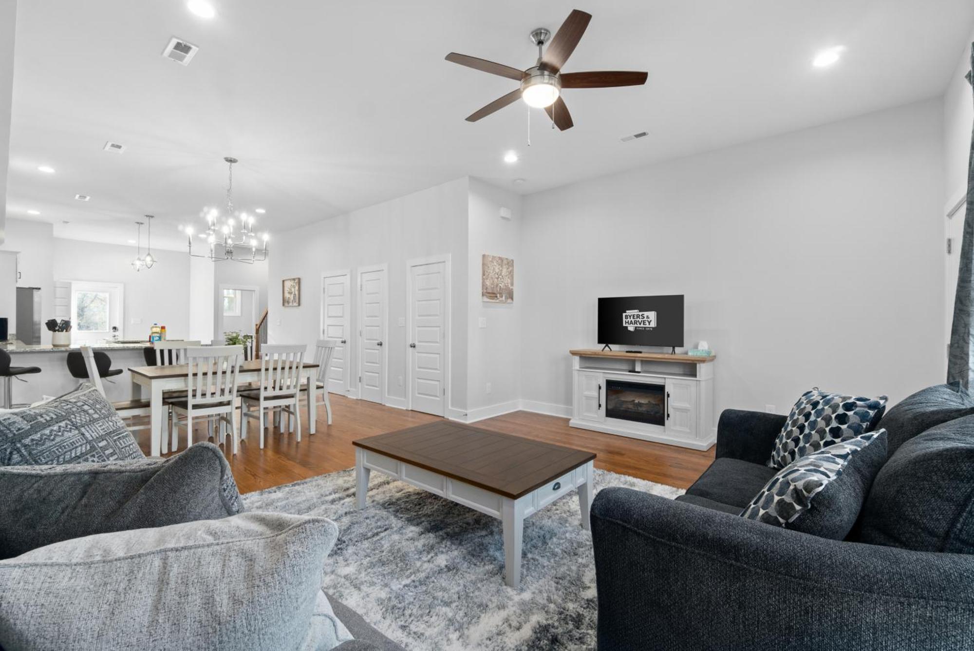 Вилла Rebecca'S Downtown Luxury Living Кларксвилл Экстерьер фото
